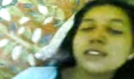 malay- anak mami baju biru