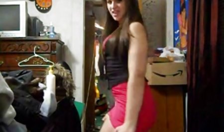 Pendeja Trola baila y muestra la conchita