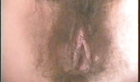 Muture milf hairy pussy solo play