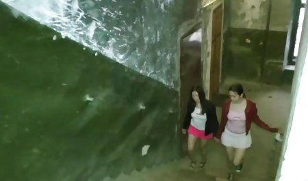 GIRLS HAVE FUN IN BEDROOM